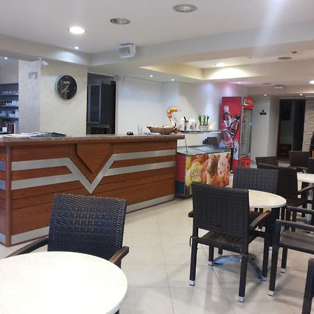 San Georgio Hotel Tsoútsouros Buitenkant foto