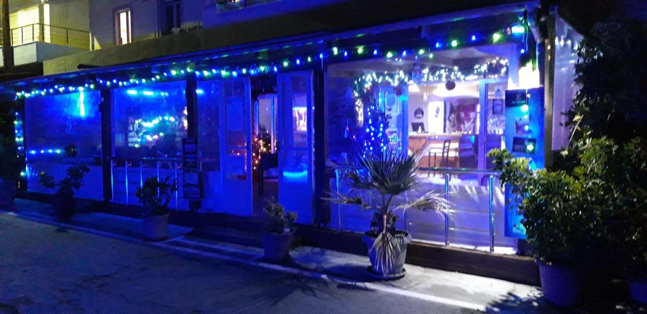 San Georgio Hotel Tsoútsouros Buitenkant foto