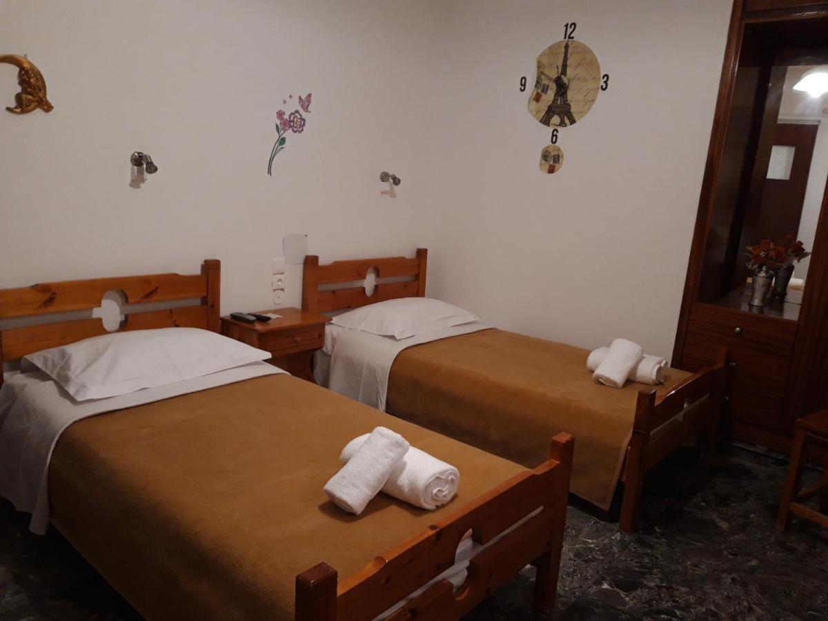 San Georgio Hotel Tsoútsouros Buitenkant foto