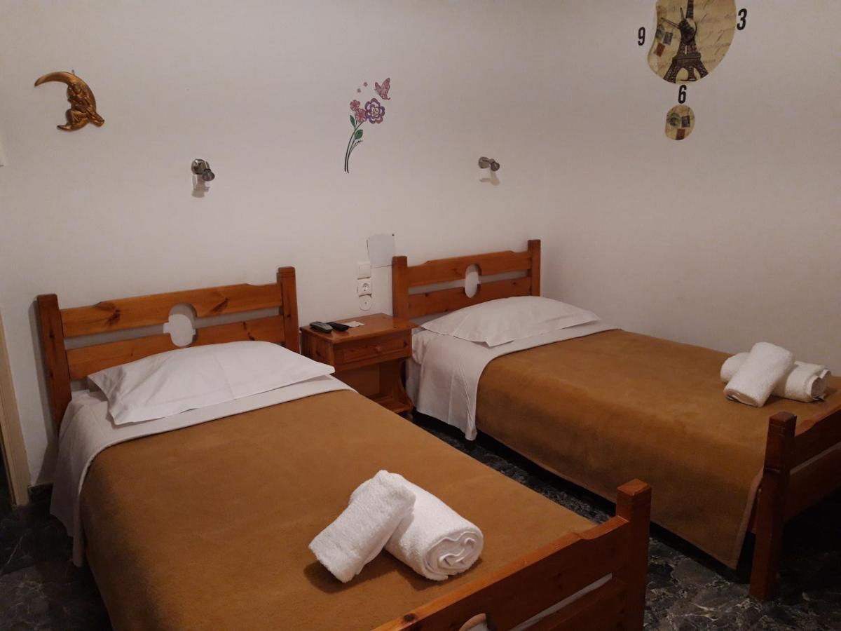 San Georgio Hotel Tsoútsouros Buitenkant foto
