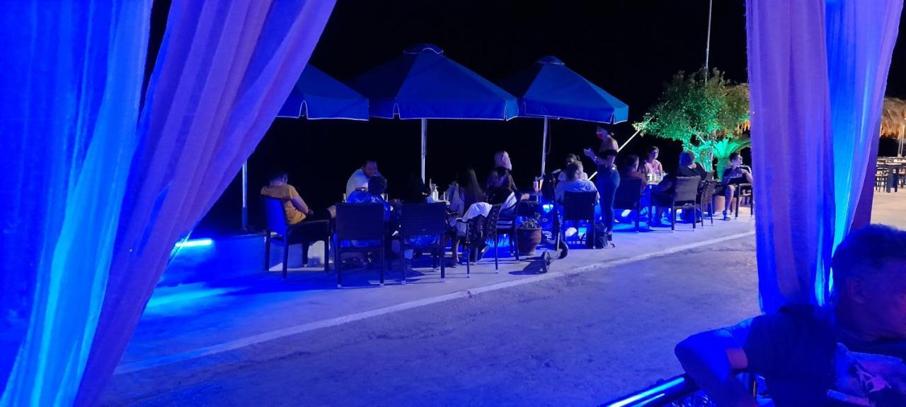 San Georgio Hotel Tsoútsouros Buitenkant foto