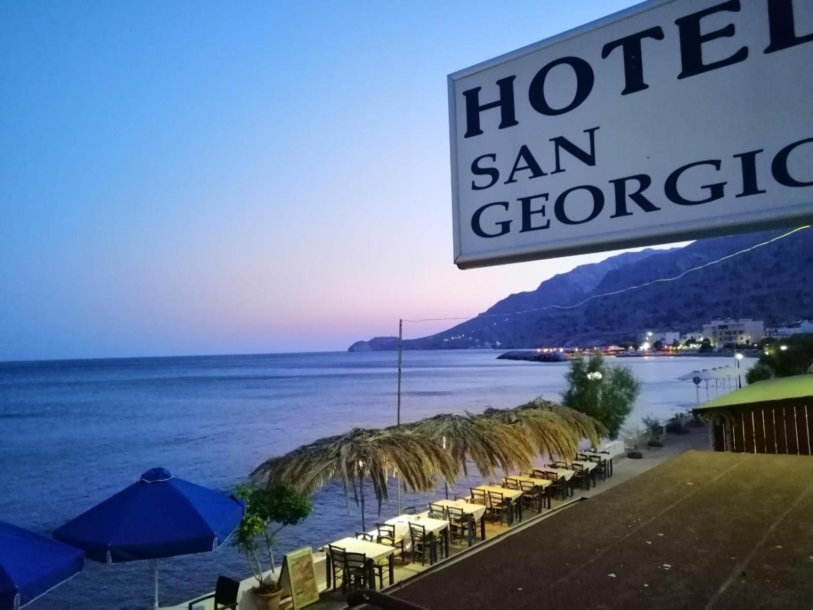 San Georgio Hotel Tsoútsouros Buitenkant foto