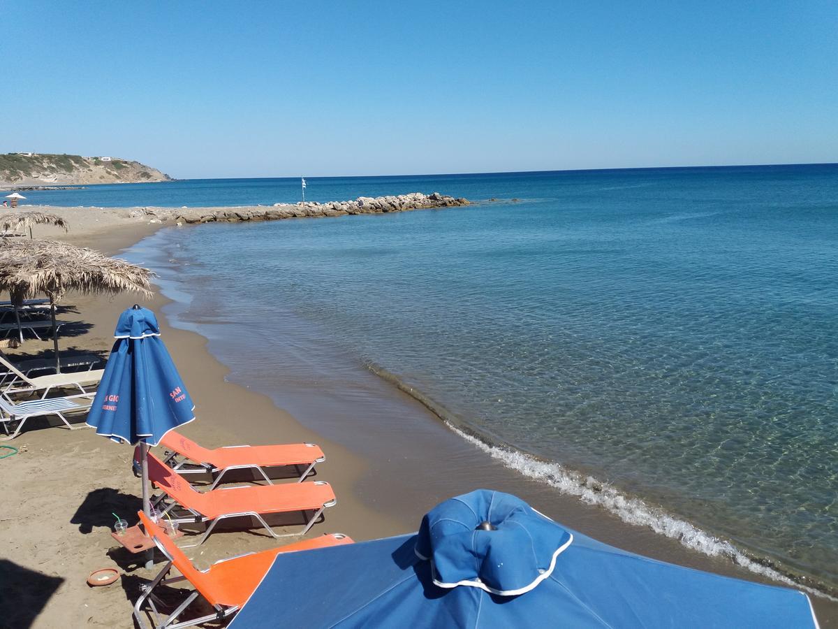 San Georgio Hotel Tsoútsouros Buitenkant foto