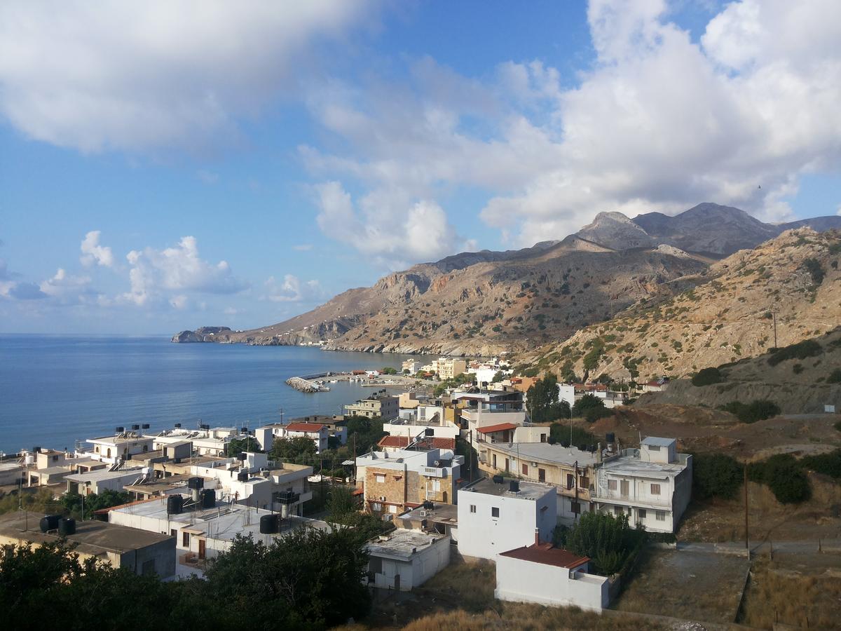 San Georgio Hotel Tsoútsouros Buitenkant foto