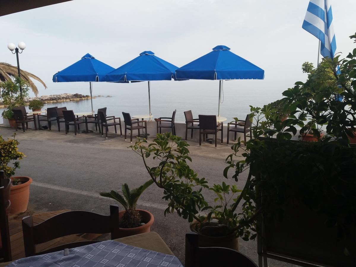 San Georgio Hotel Tsoútsouros Buitenkant foto