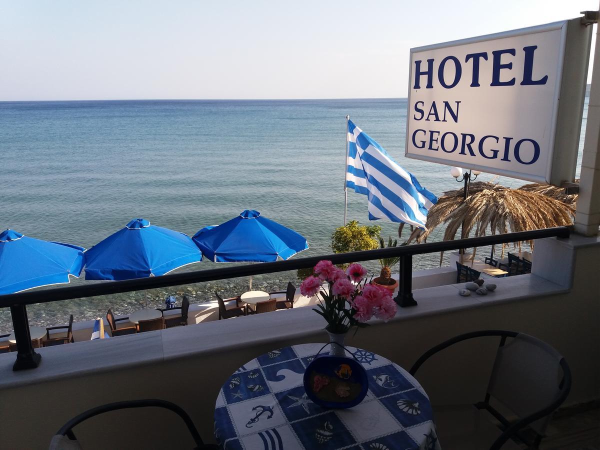 San Georgio Hotel Tsoútsouros Buitenkant foto