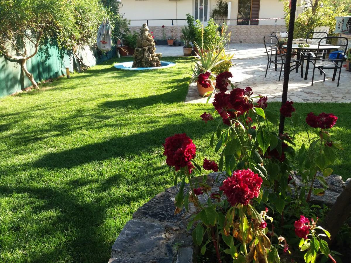 San Georgio Hotel Tsoútsouros Buitenkant foto